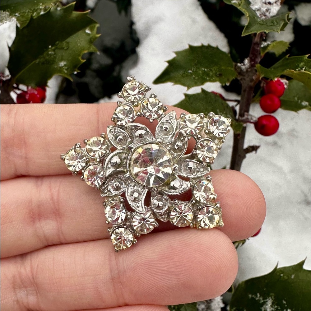 1950's Star Light Star Bright Rhinestone Vintage Brooch Pin
